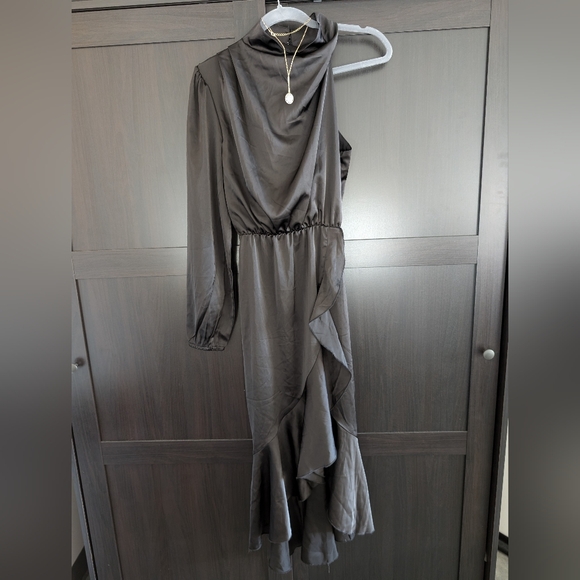Dresses & Skirts - One-Shoulder Mock Neck Long Sleeve Dress